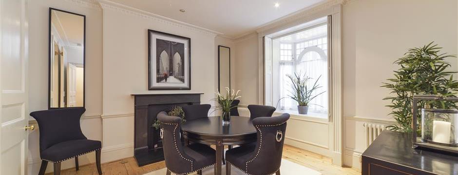 House For Sale in Alexander Square, SW3 Featuring a Garden (ref: 30732 ...