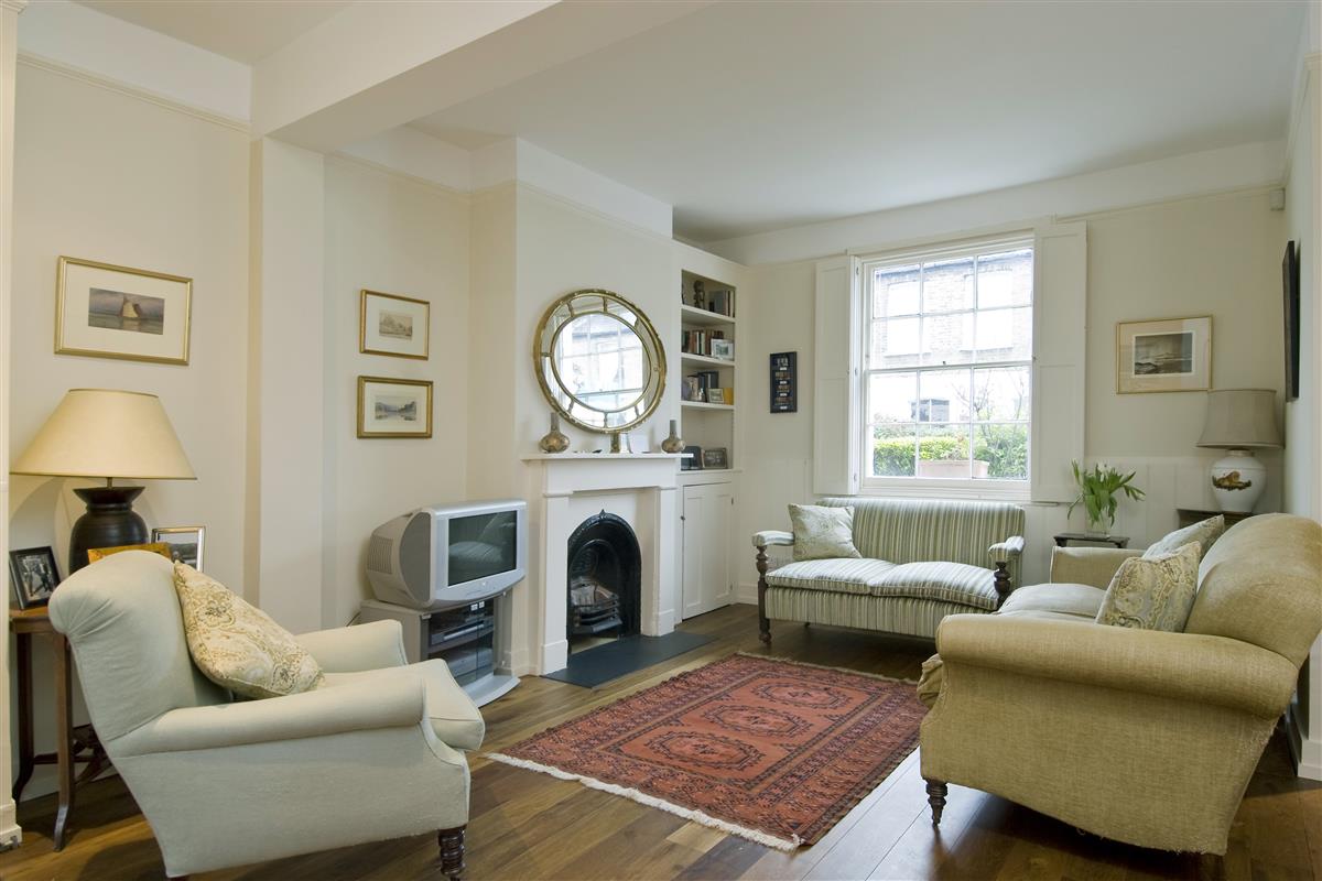 House For Sale in Cardross Street, W6 Featuring a Garden (ref 32089